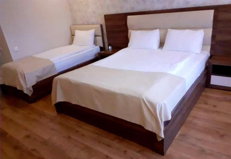 Hotel Lile Tiflis Exterior foto